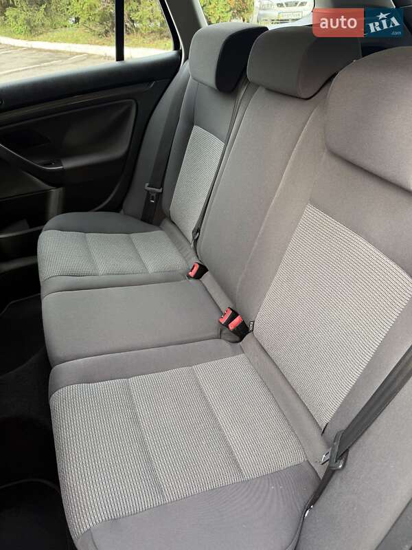 Volkswagen Golf 2009