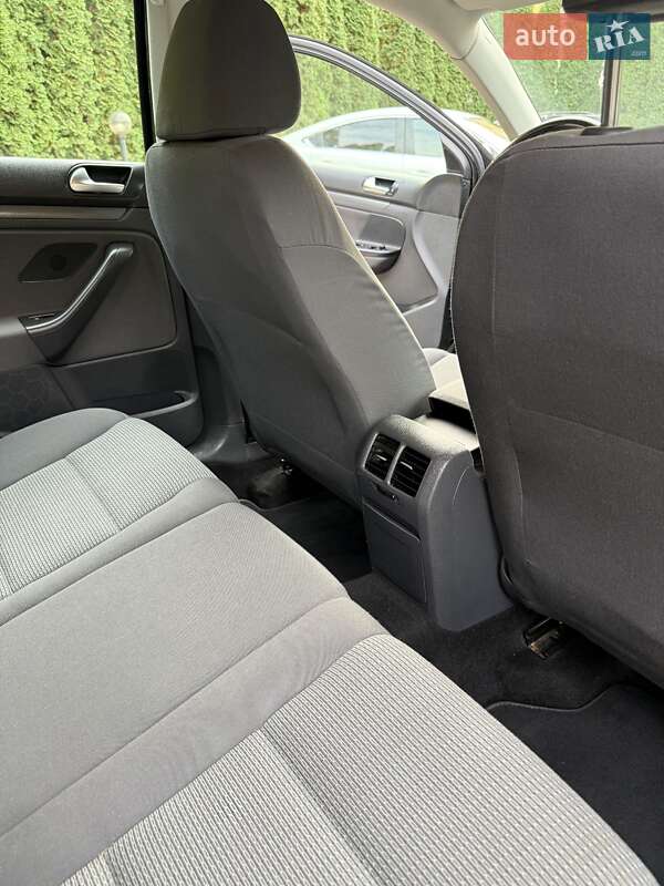 Volkswagen Golf 2009