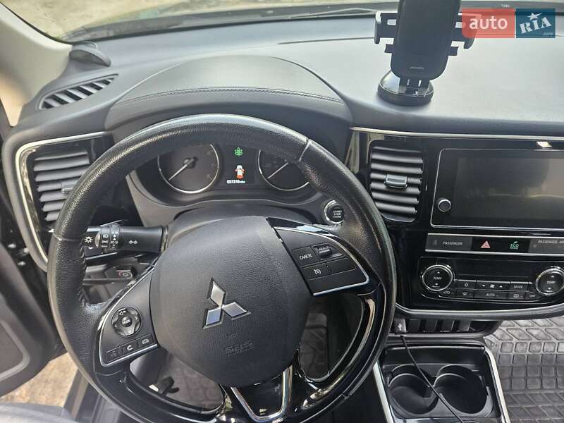 Mitsubishi Outlander 2018