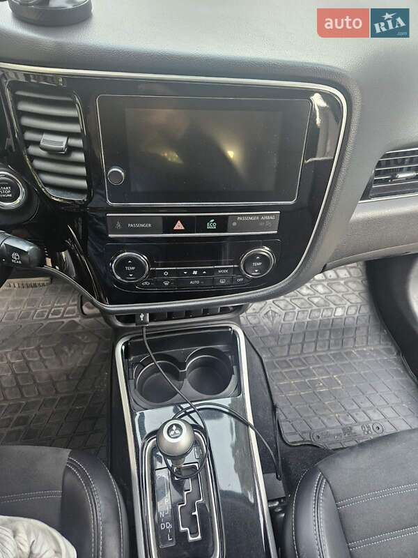 Mitsubishi Outlander 2018