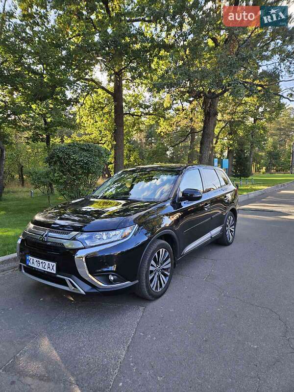 Mitsubishi Outlander 2018