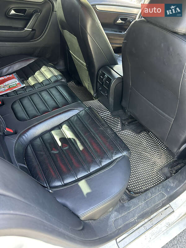 Volkswagen CC / Passat CC 2011