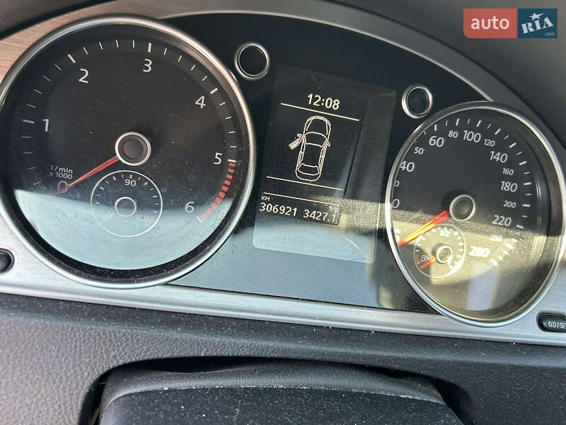 Volkswagen CC / Passat CC 2011