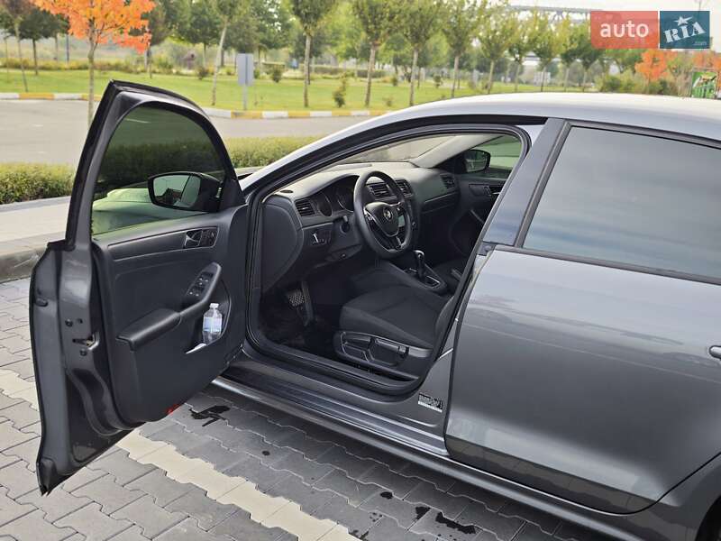 Volkswagen Jetta 2015