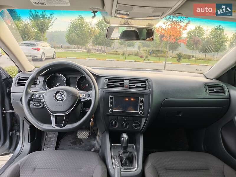 Volkswagen Jetta 2015