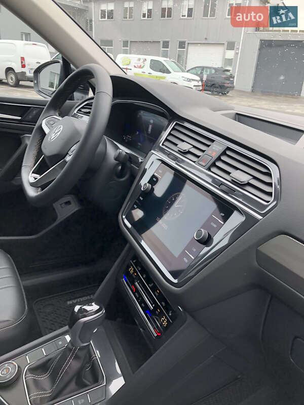 Volkswagen Tiguan 2024