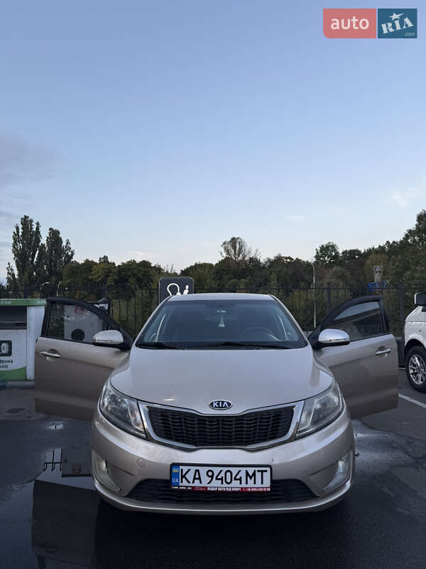 Kia Rio 2012