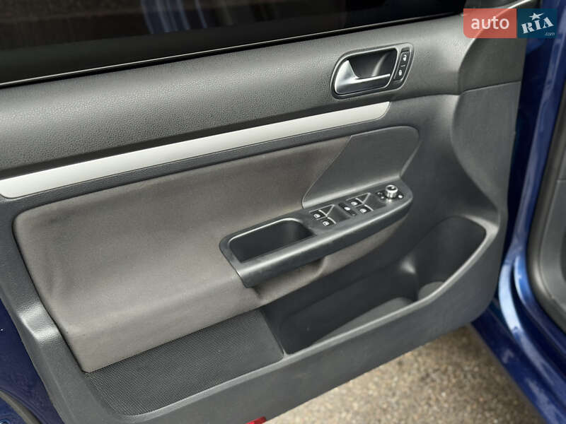 Volkswagen Golf 2009