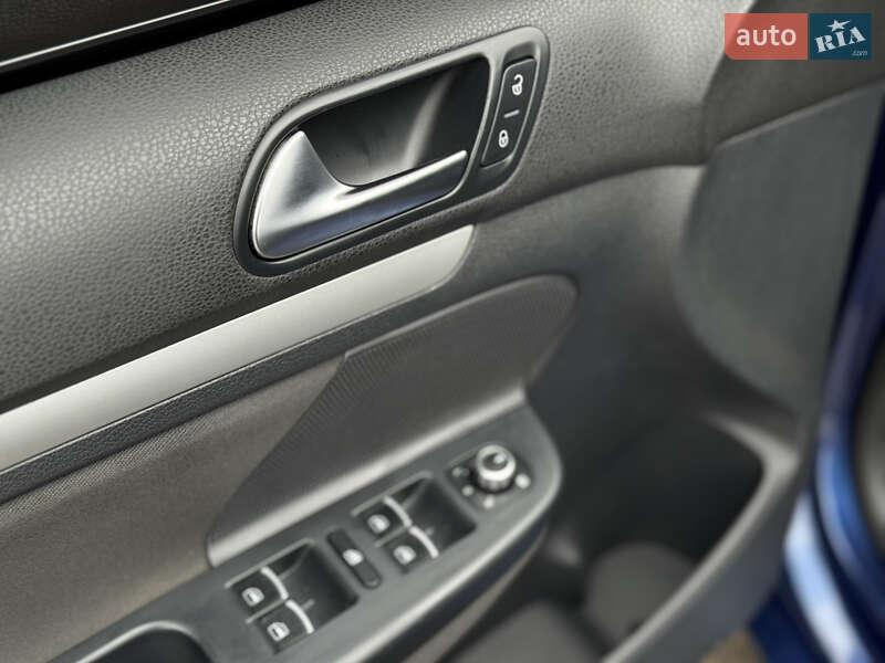 Volkswagen Golf 2009