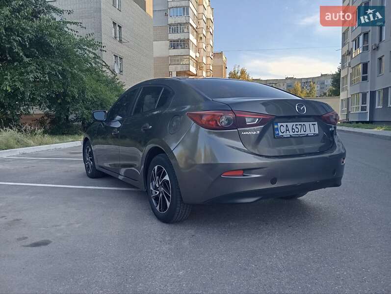Mazda 3 2016