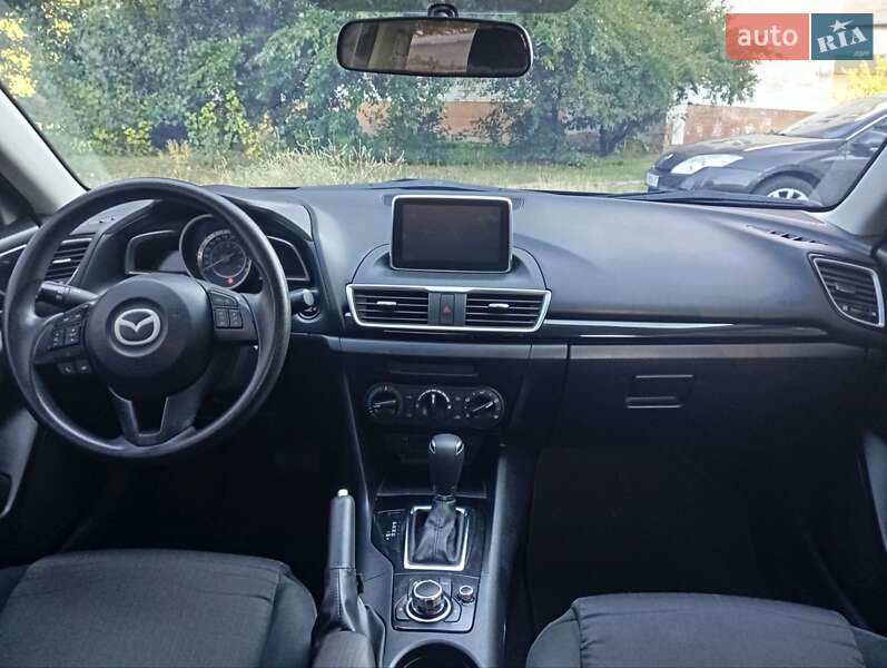 Mazda 3 2016