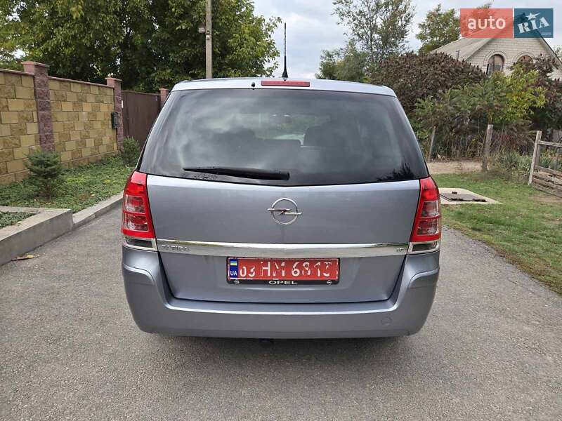 Opel Zafira 2008