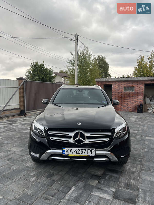 Mercedes-Benz GLC-Class 2019