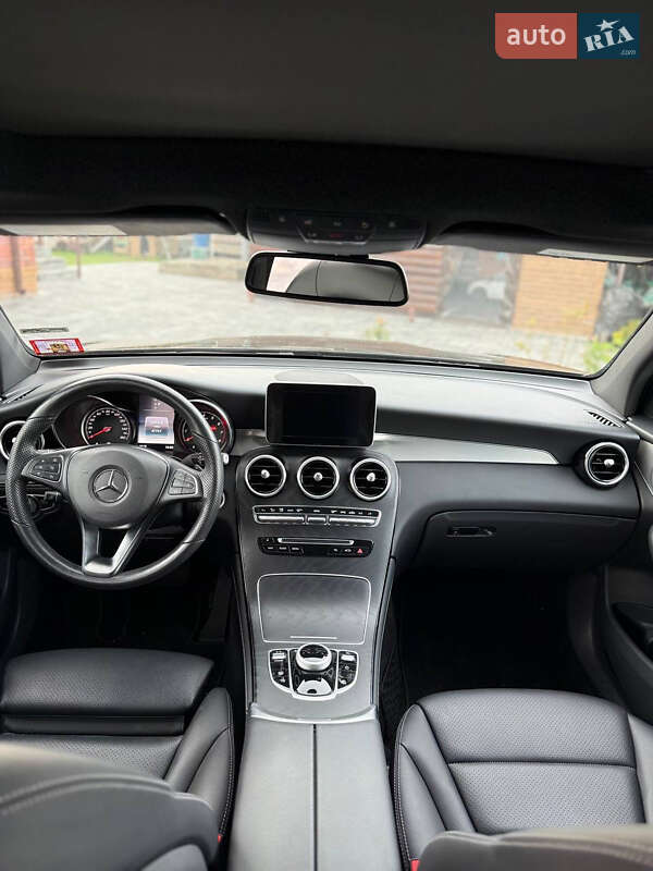 Mercedes-Benz GLC-Class 2019