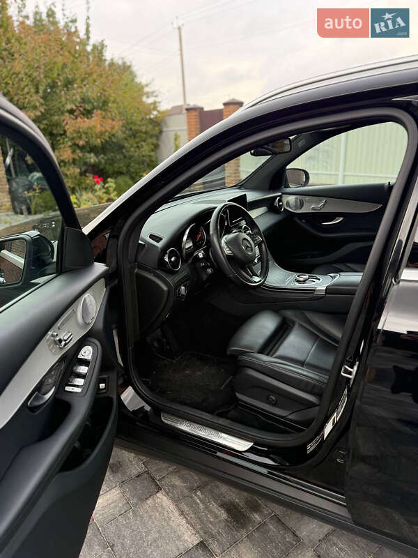 Mercedes-Benz GLC-Class 2019