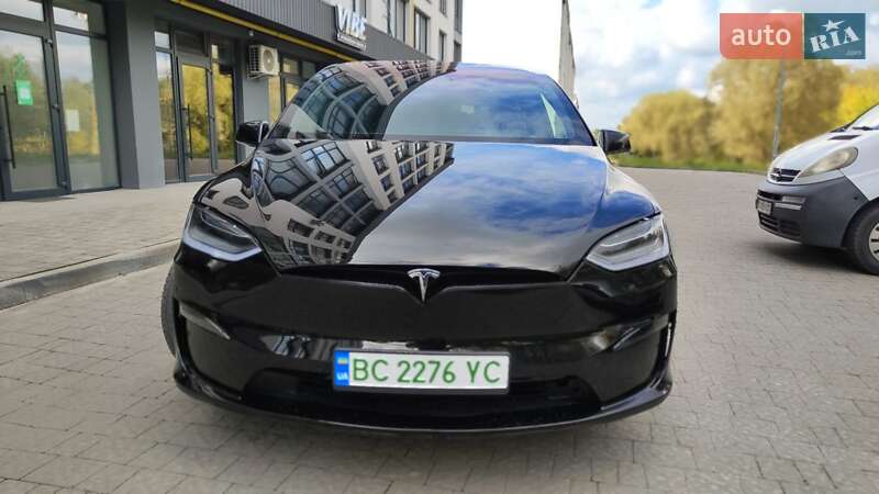 Tesla Model X 2023