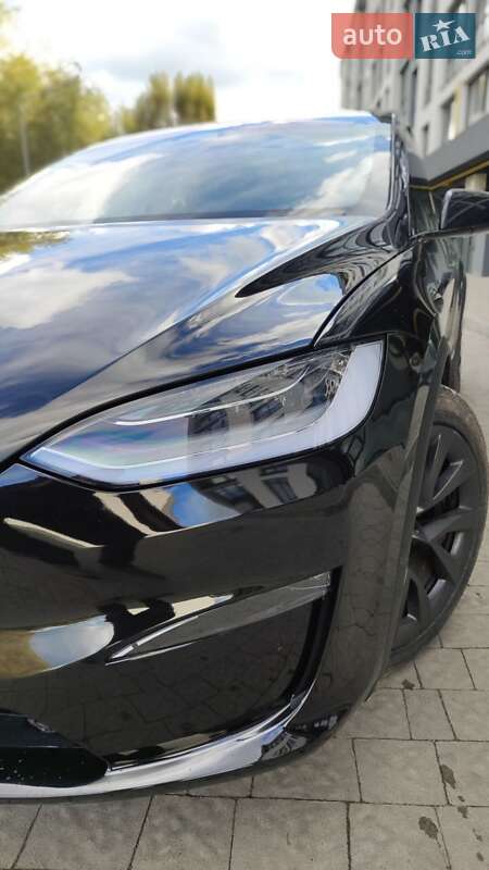 Tesla Model X 2023