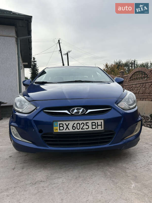 Hyundai Accent 2011