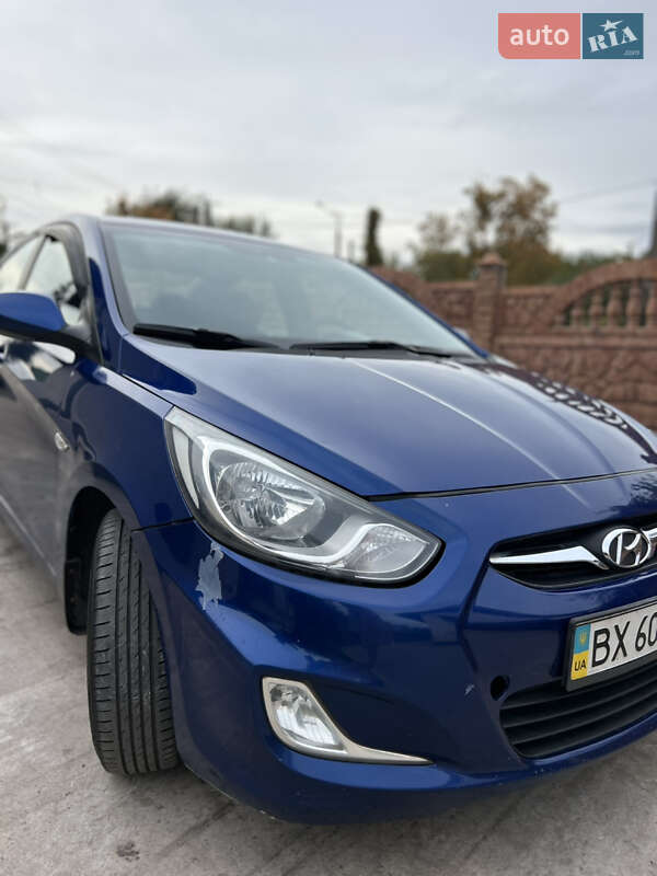 Hyundai Accent 2011