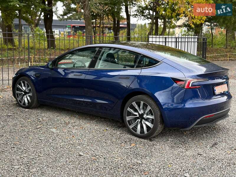 Tesla-35