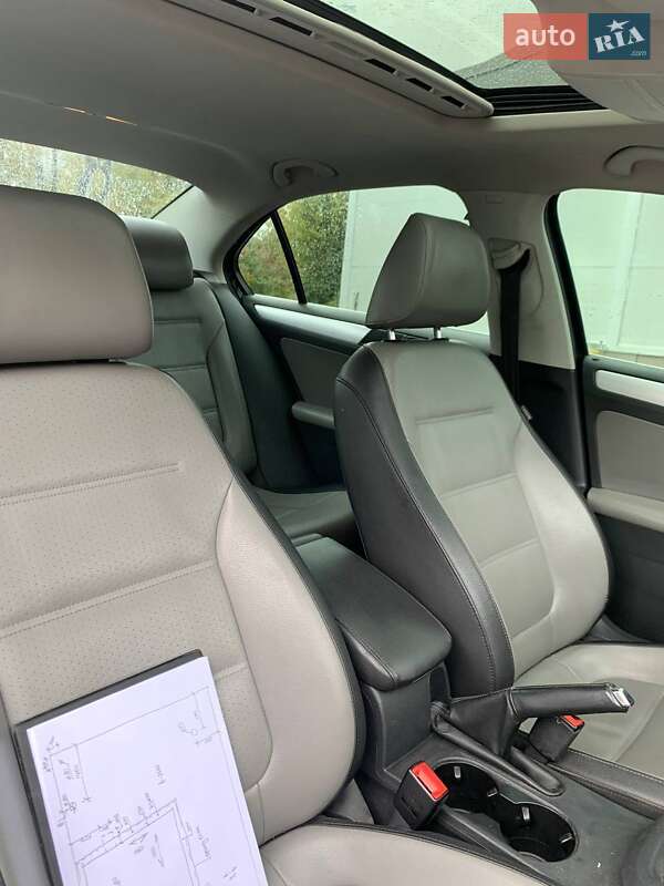 Volkswagen Jetta 2013