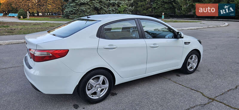 Kia Rio 2012