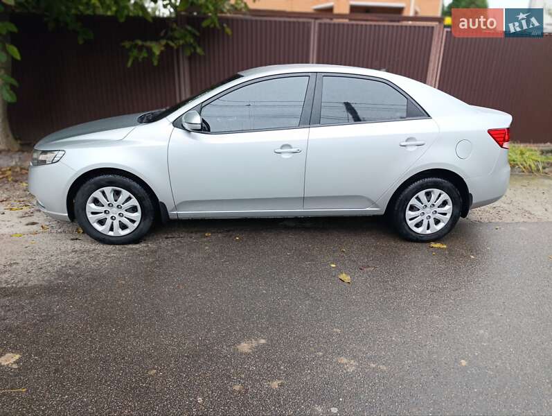 Kia Cerato 2012
