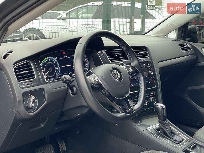 Volkswagen e-Golf 2020