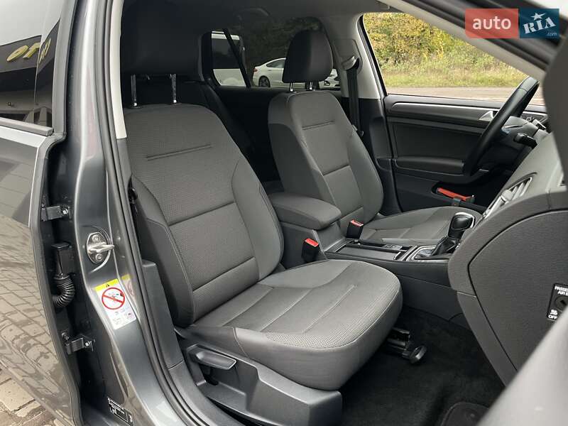 Volkswagen e-Golf 2020