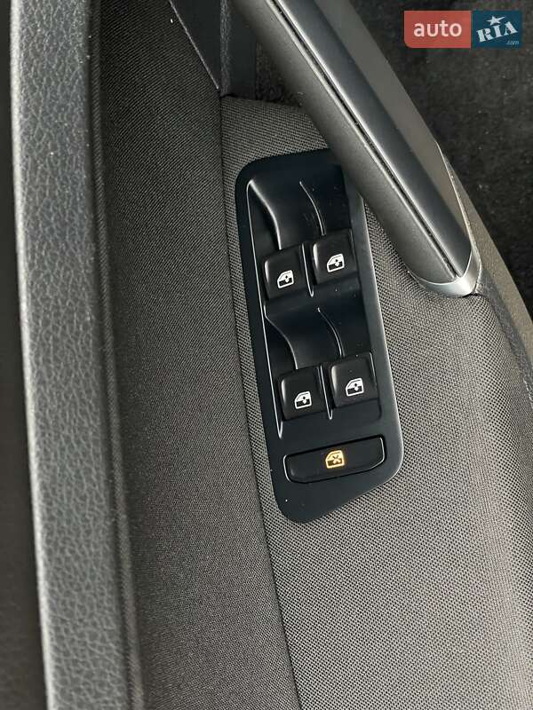 Volkswagen e-Golf 2020