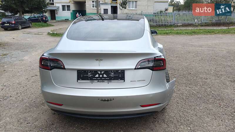 Tesla Model 3 2018