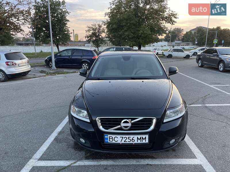 Volvo V50 2012