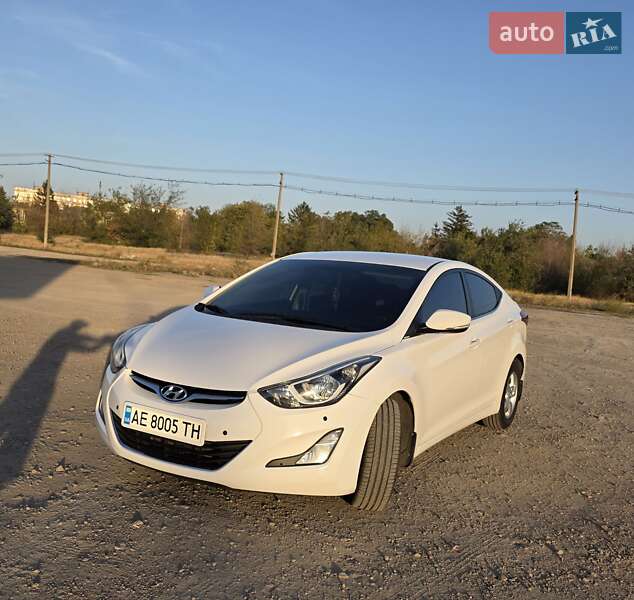 Hyundai Elantra 2015