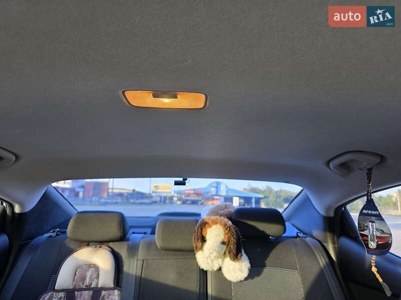 Hyundai Elantra 2015