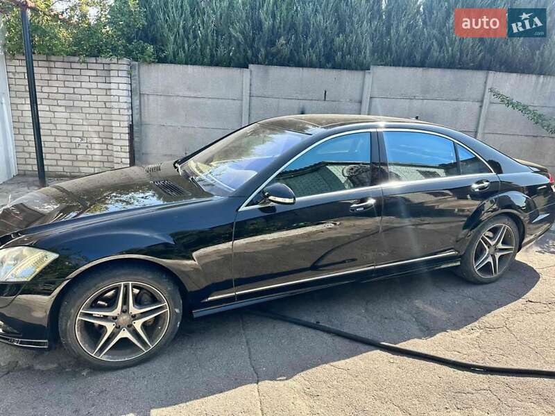 Mercedes-Benz S-Class 2008