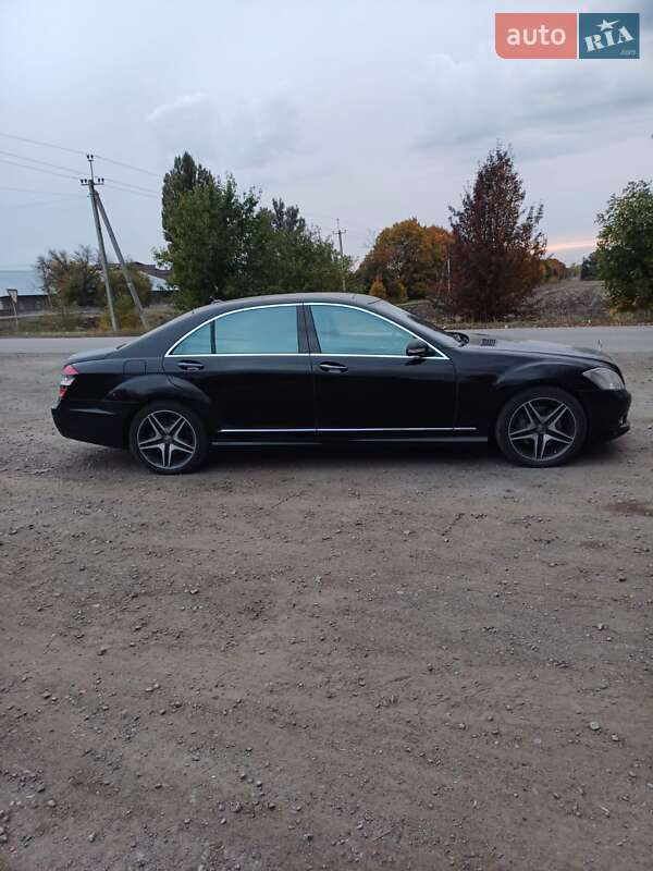 Mercedes-Benz S-Class 2008