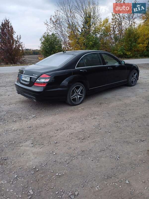 Mercedes-Benz S-Class 2008