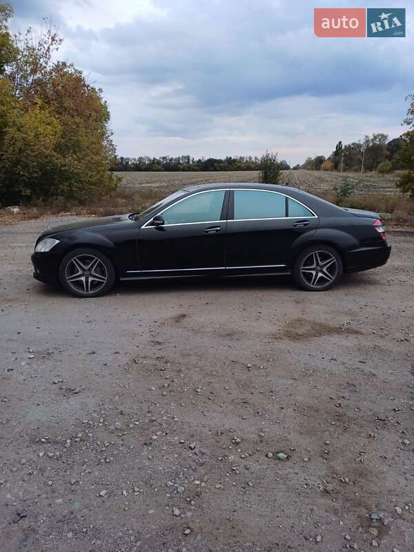 Mercedes-Benz S-Class 2008