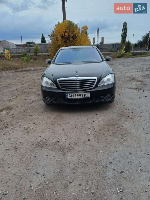 Mercedes-Benz S-Class 2008