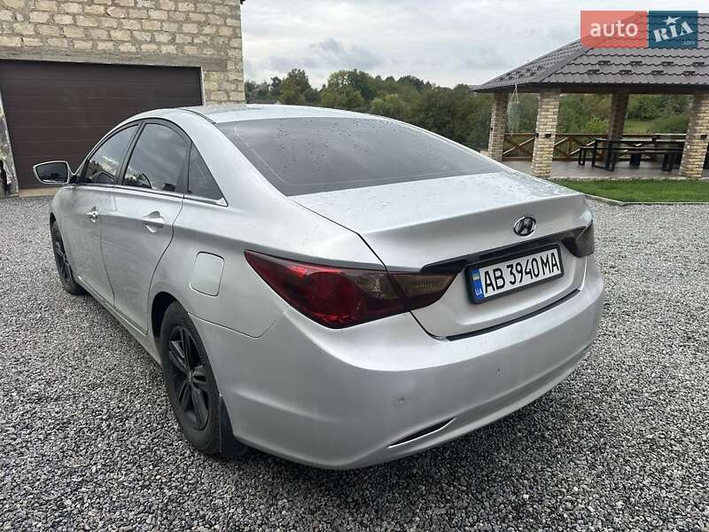 Hyundai Sonata 2013