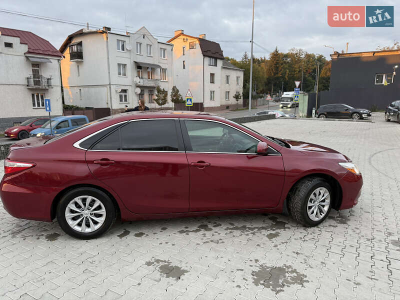 Toyota Camry 2017