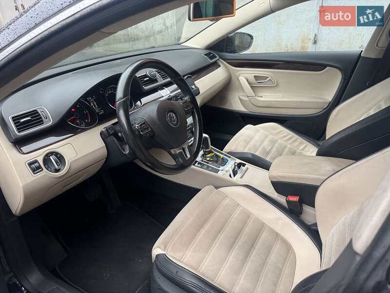 Volkswagen CC / Passat CC 2011