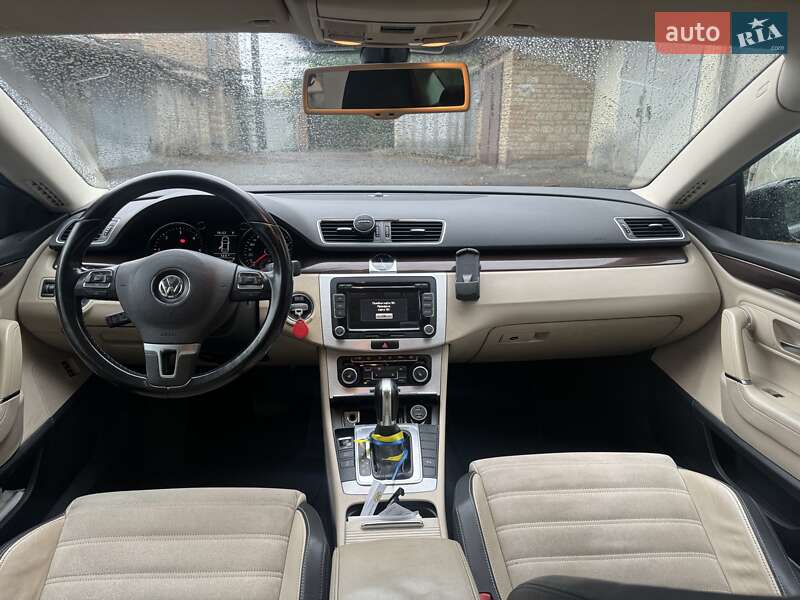 Volkswagen CC / Passat CC 2011