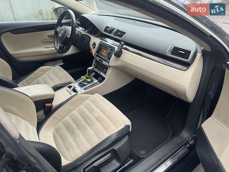 Volkswagen CC / Passat CC 2011