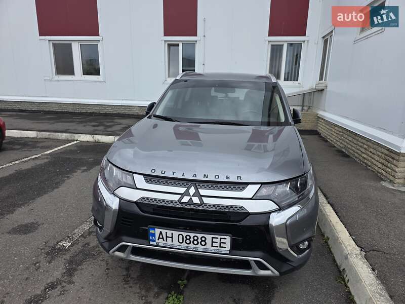 Mitsubishi Outlander 2019