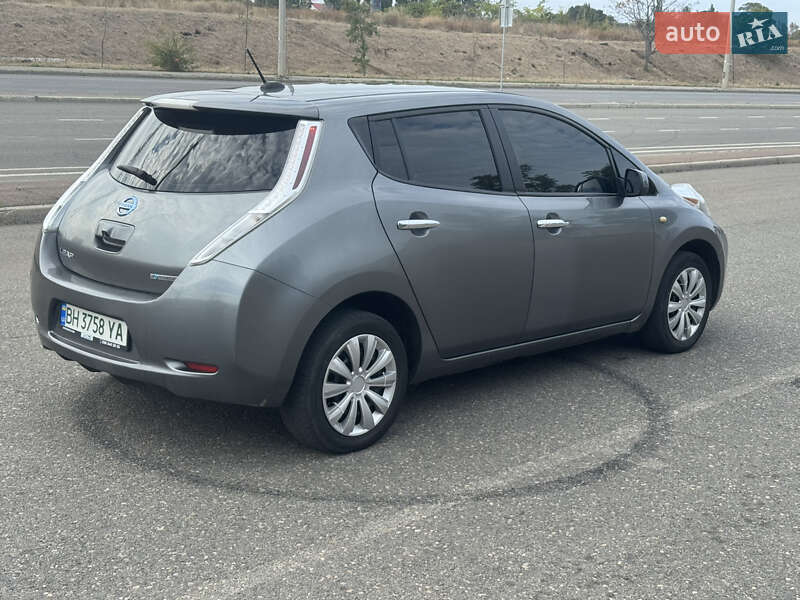 Nissan Leaf 2014