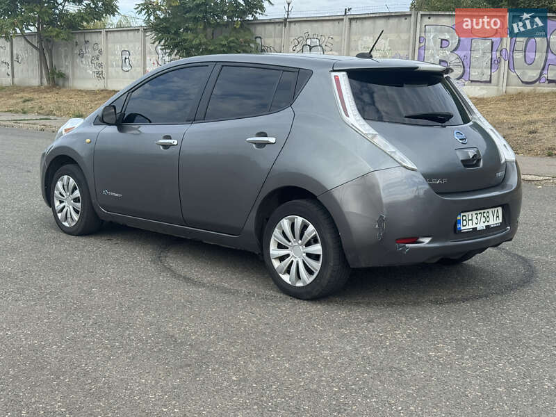 Nissan Leaf 2014