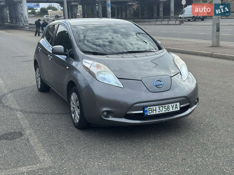Nissan Leaf 2014