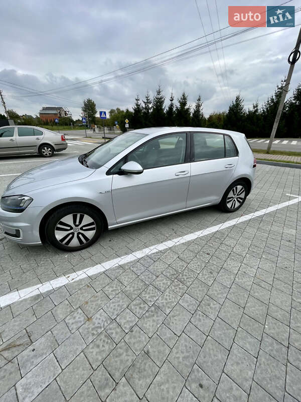 Volkswagen e-Golf 2015