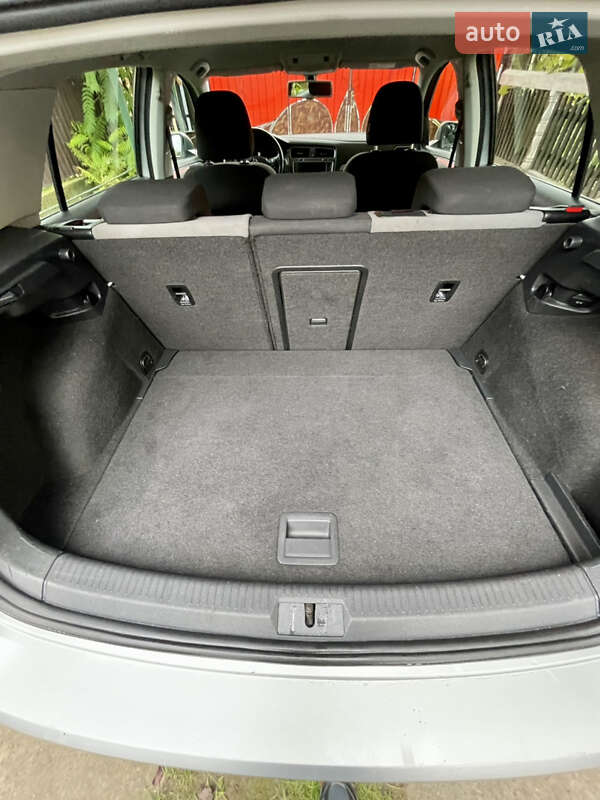 Volkswagen e-Golf 2015